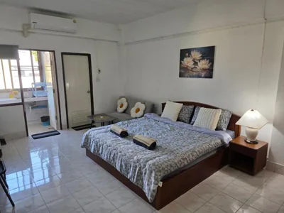 Monkey Apartment 4 – Photos 13